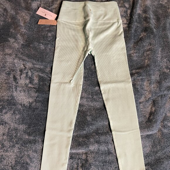 NWT Spiritual Gangster Love Sculpt Seamless Legging Beach Glass Size M/L - Picture 5 of 6